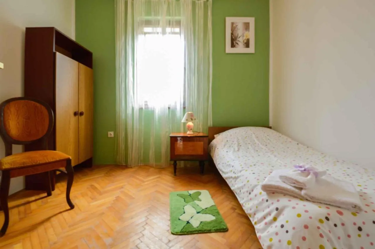 Apartment In Pula/Istrien 17457 Pula