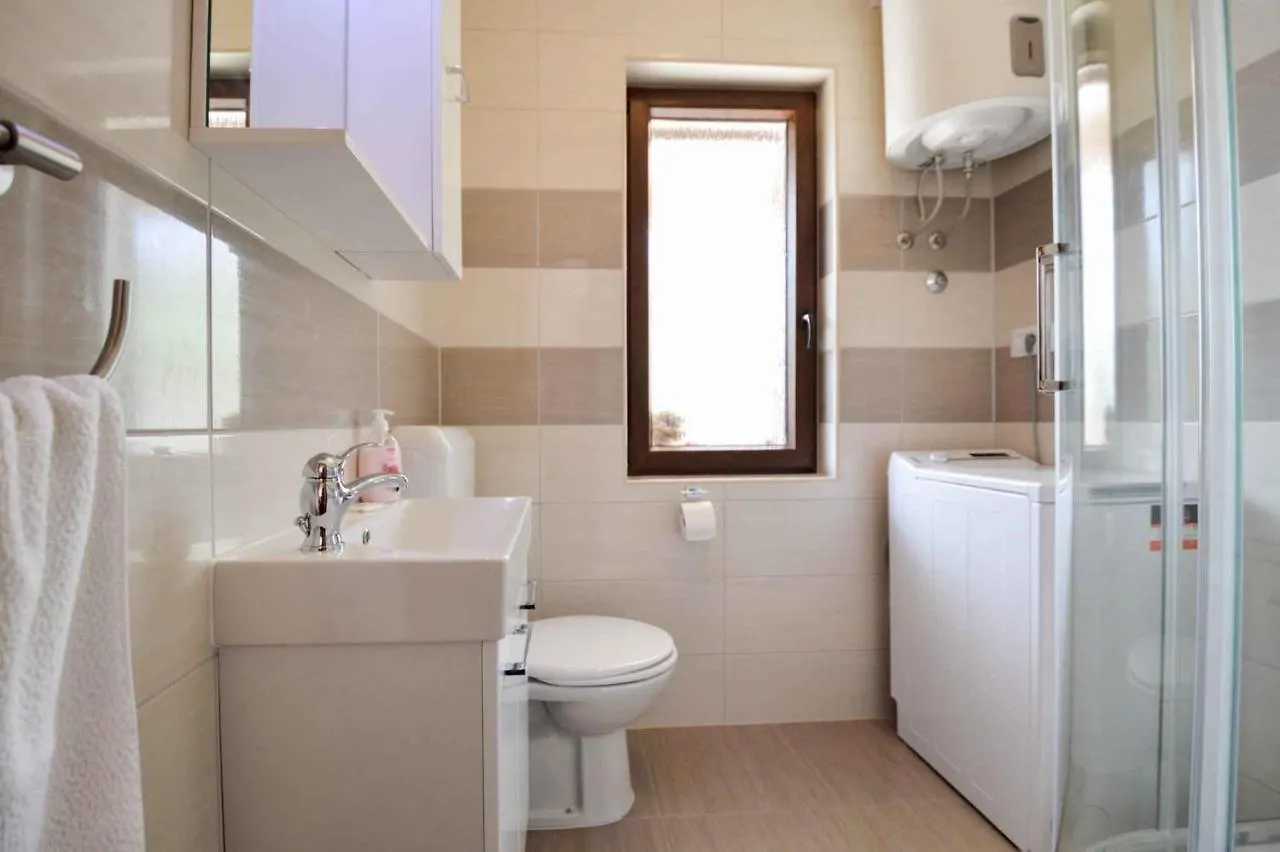 Apartment In Pula/Istrien 17457