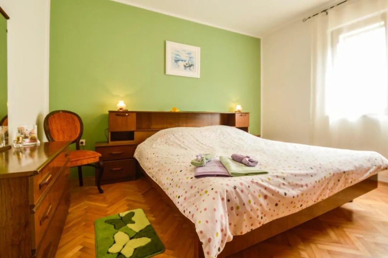 Apartment In Pula/Istrien 17457 Croatia