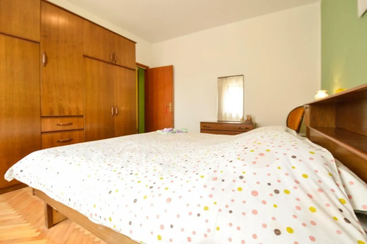 Apartment In Pula/Istrien 17457 Pula